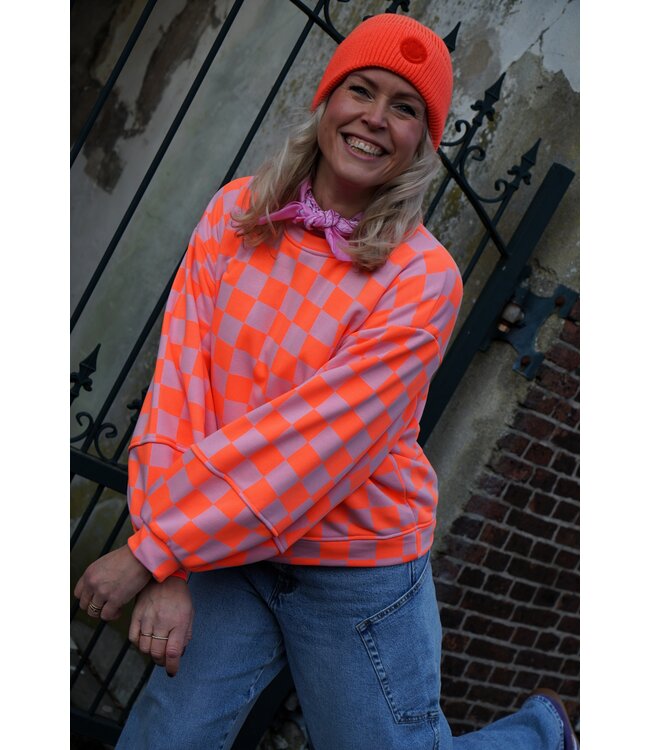SWEATER GEBLOKT ORANJE ROZE