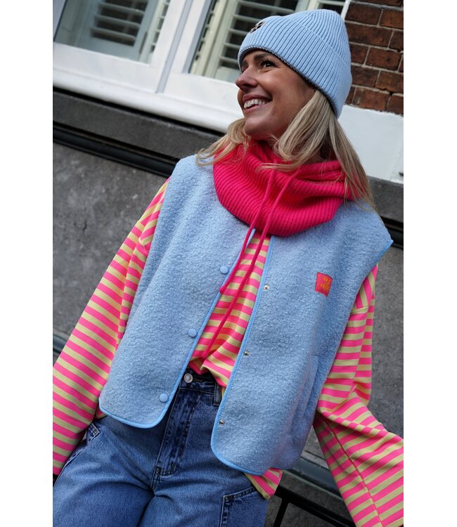 GILET OUT OF OFFICE LICHTBLAUW