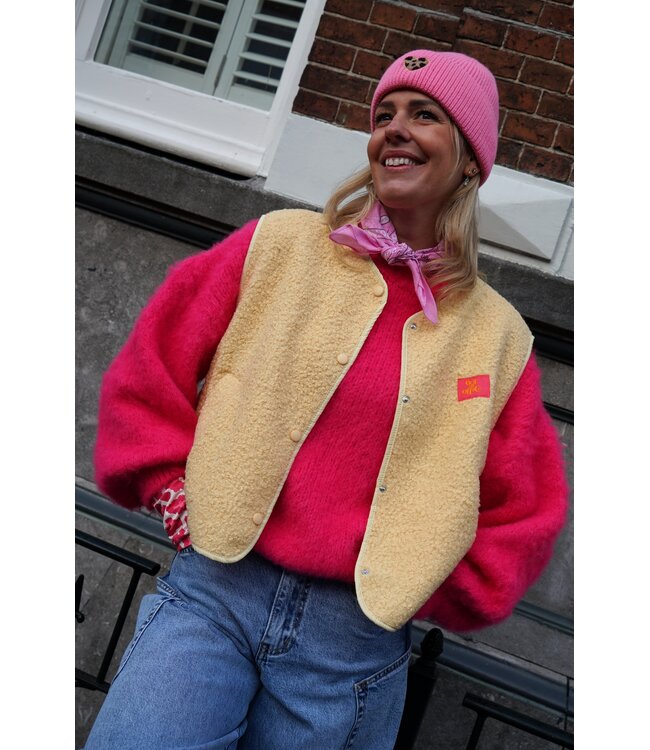 GILET OUT OF OFFICE GEEL