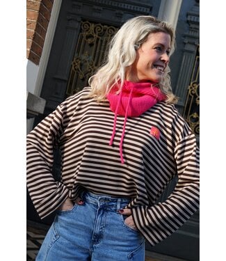 STREEP TOP OUT OF OFFICE BRUIN BEIGE