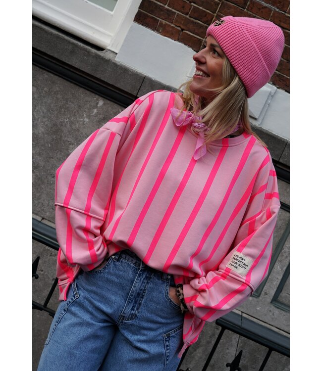 STREEP SWEATER LOT ROZE