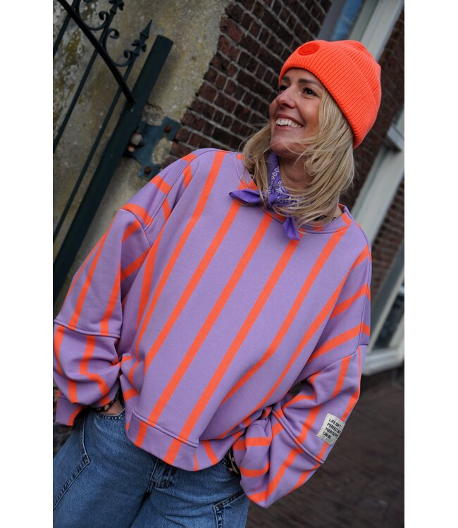 STREEP SWEATER LOT LILA ORANJE