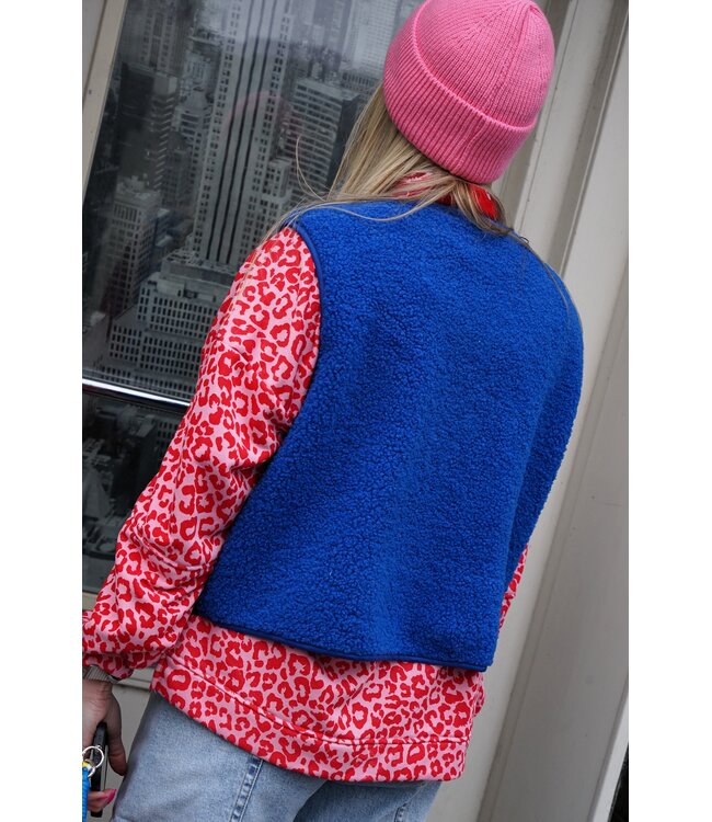 TEDDY GILET CHERRY BLAUW