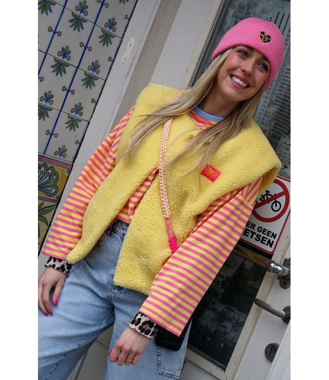 TEDDY GILET ISA OUT OF OFFICE GEEL