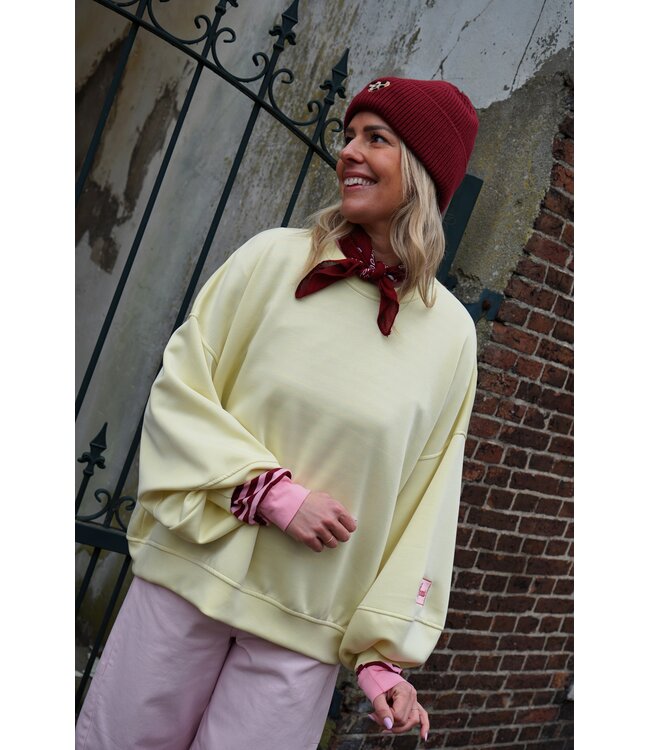 SWEATER MARAIS GEEL