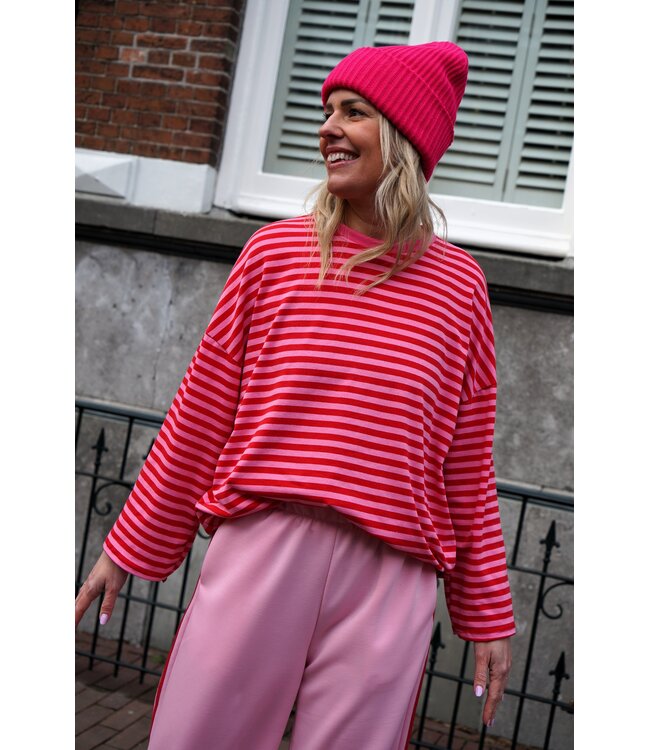 STREEP TOP SAAR ROOD ROZE