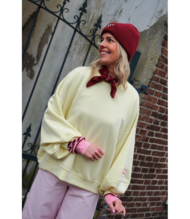 SWEATER MARAIS GEEL