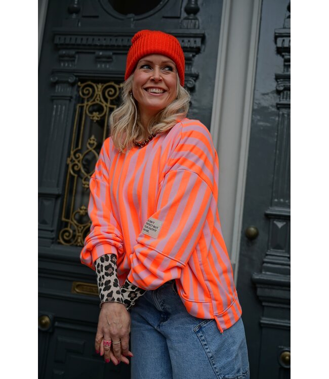 STREEP SWEATER LOT ORANJE ROZE