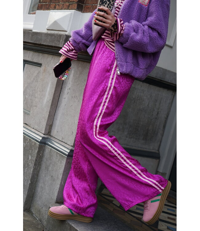 WIJDE BROEK LEOPARD MAGENTA