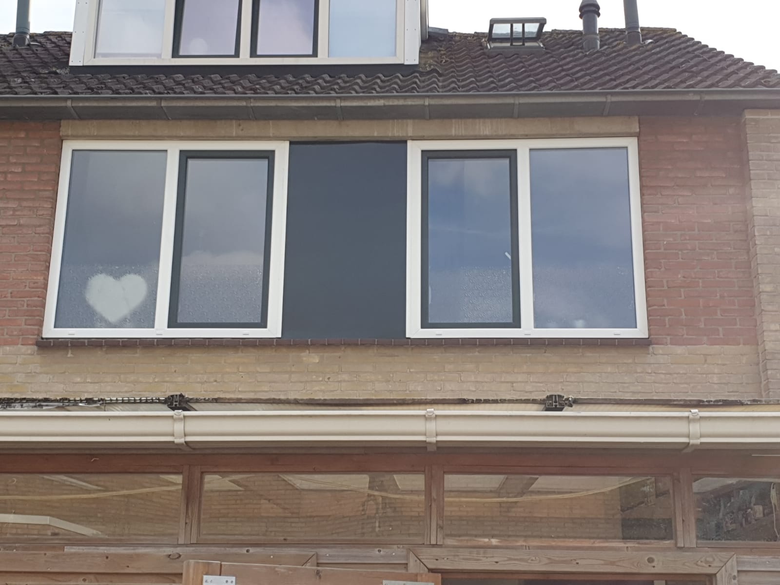 De rol van ventilatieroosters in kunststof kozijnen