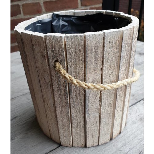 wooden bucket