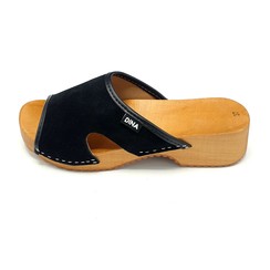 slippers black