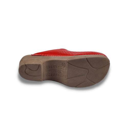 Ledi by Dina Medical clogs with PU sole - Red with ventilation holes