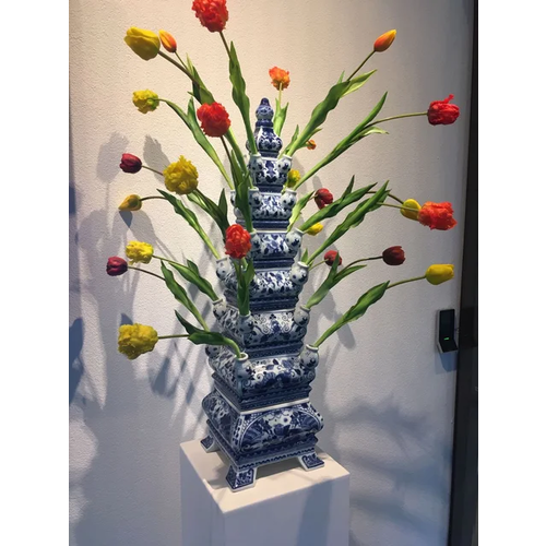 Pyramid tulip vase 4 parts 80cm high (3 colors in stock)