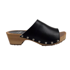 Dina Wooden sandals black with studs