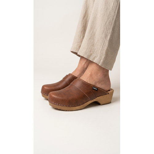 DINA Swedish clogs classic Brown unisex