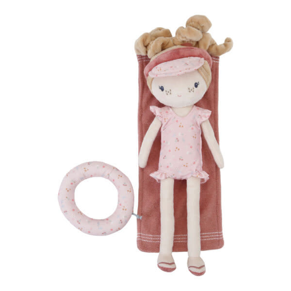 Little Dutch Knuffelpop Mila in de zomer