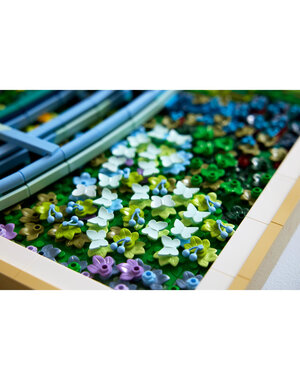 LEGO 31220 - Art Claude Monet – Brug over een vijver met waterlelie