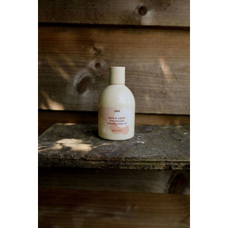 Kenko Apricot, jojoba and avocado calming body oil // mother