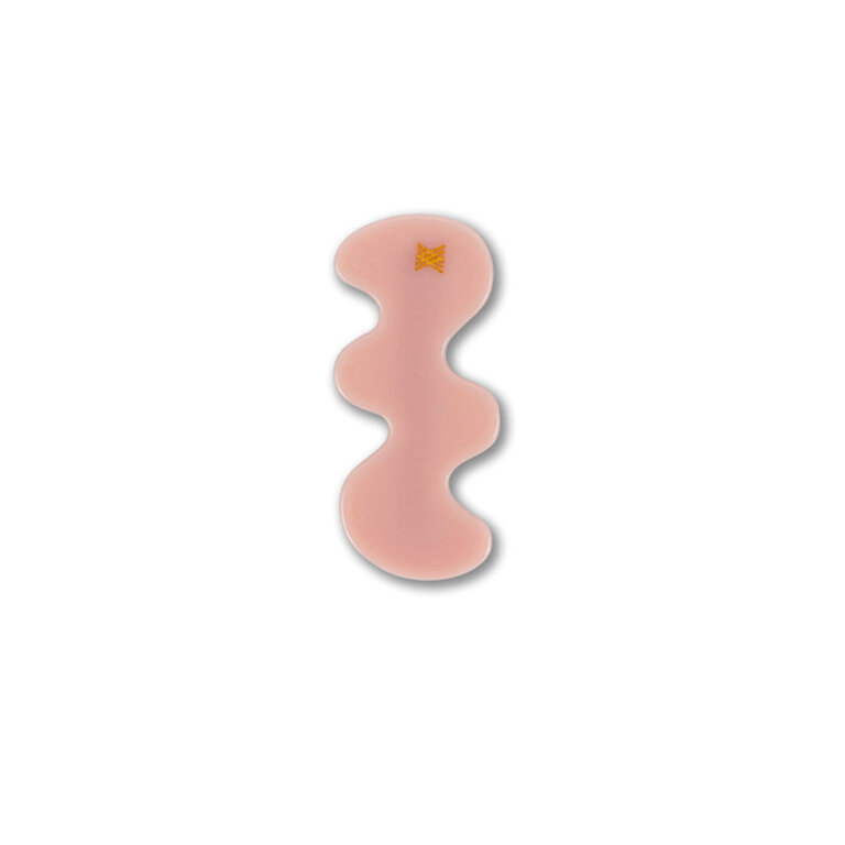 Repose Ams wavy hair clip // peachy coral