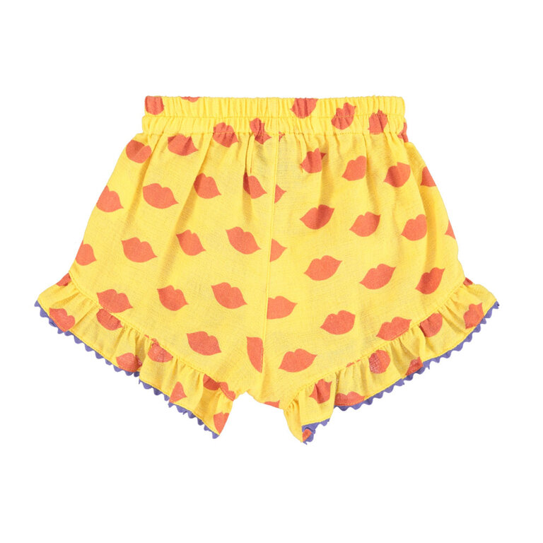 Piupiuchick shorts w frills // yellow red lips