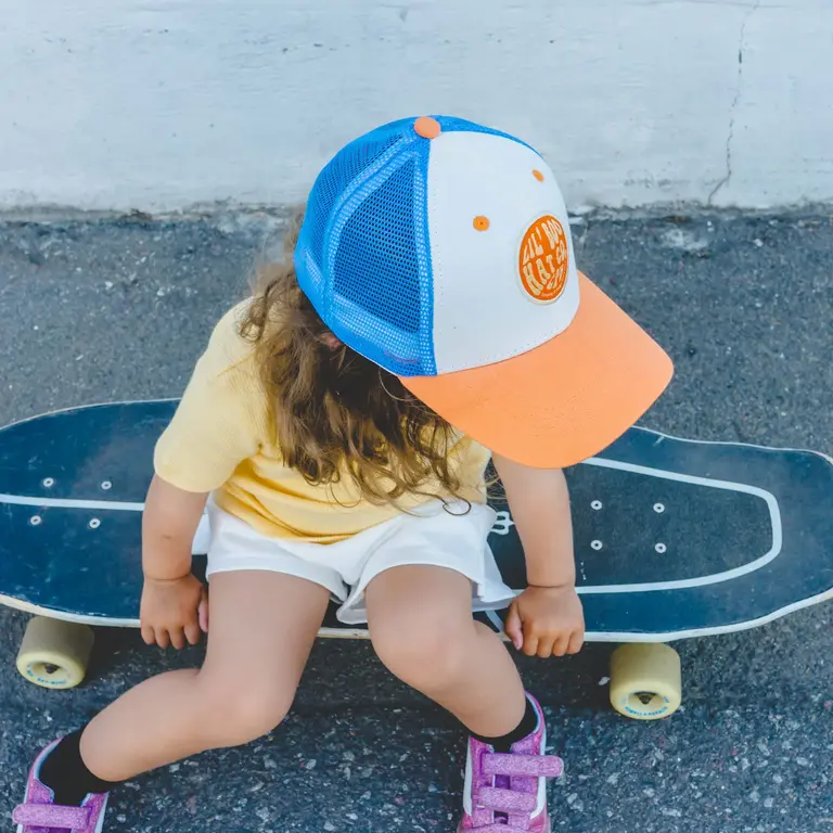 Lil' Boo trucker cap // blue/orange