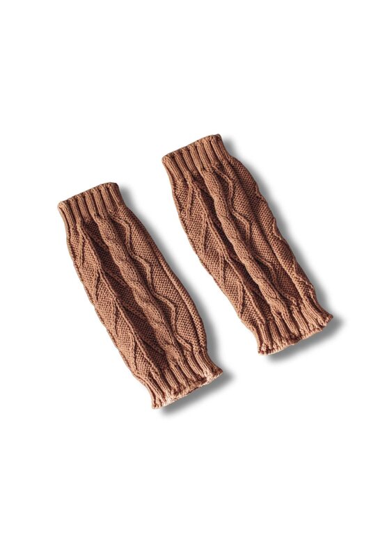 Two You Label knitted legwarmers // brown