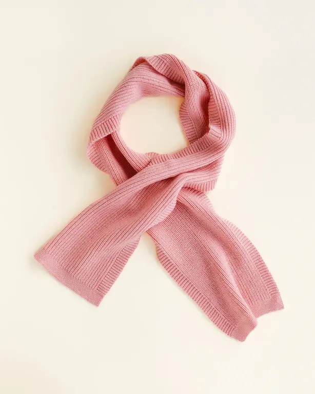 hvid scarf gustav // bubblegum