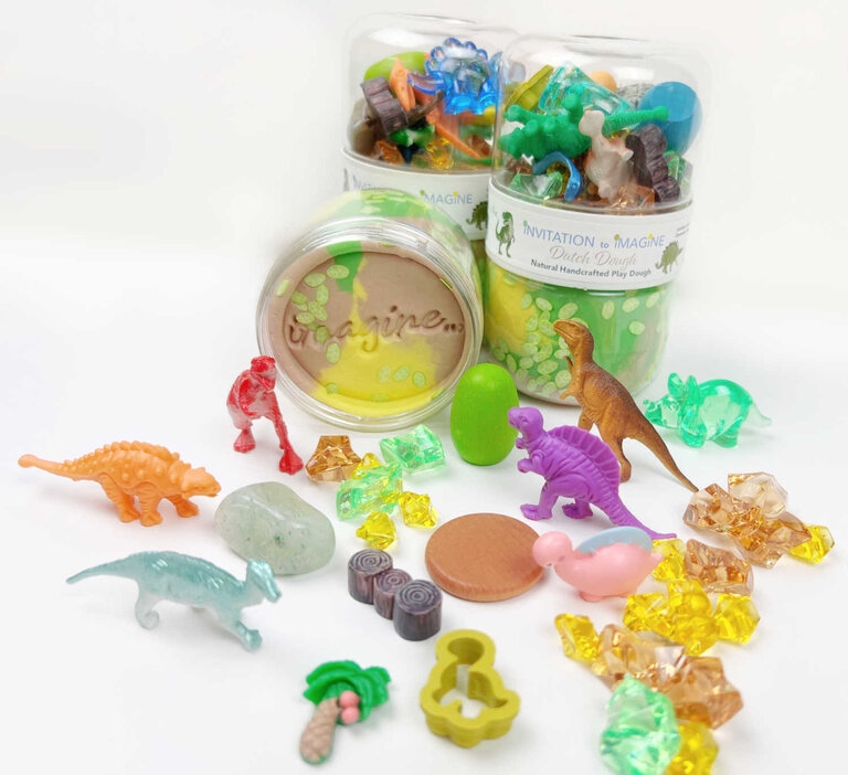 invitation to imagine play pot // dinosaur