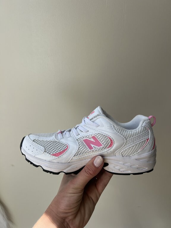 New Balance 530 kids // white / signal pink