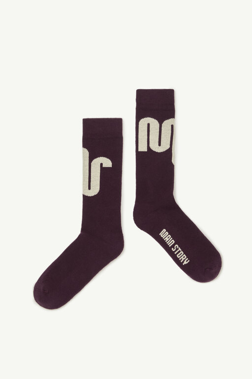 Main Story socks // burgundy
