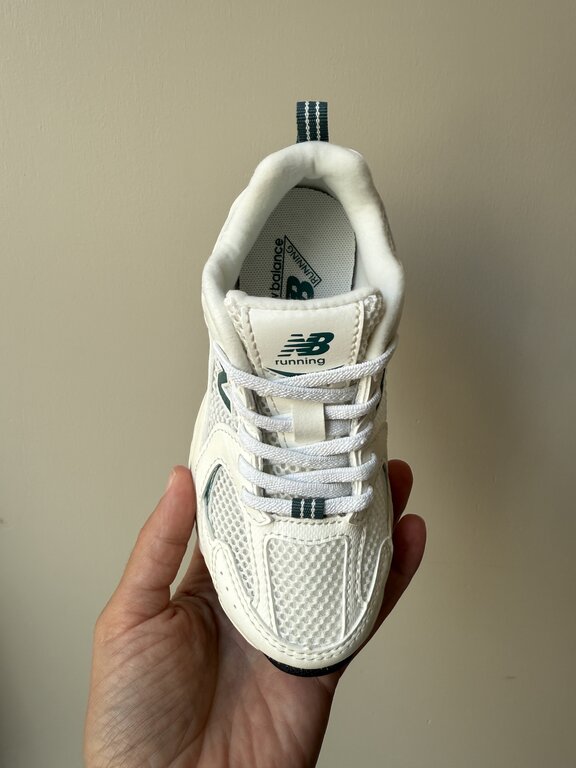 New Balance 530 kids // sea salt / new spruce