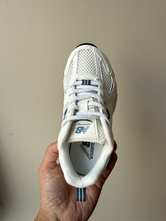 New Balance 530 kids // sea salt / new spruce