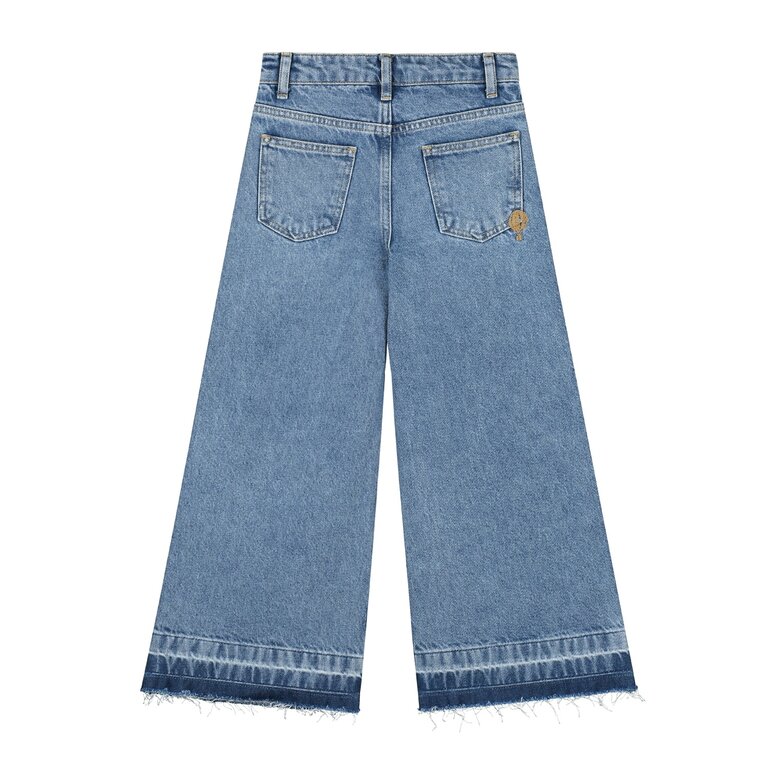 Charlie Petite isae flaired jeans // light blue