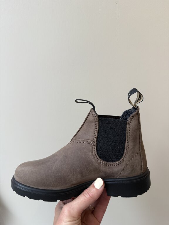 Blundstone kids // mushroom