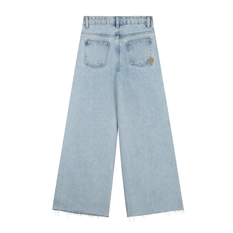 Charlie Petite olive jeans // light snow wash