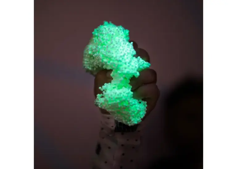 Learning resources playfoam // glow in the dark 4 pack