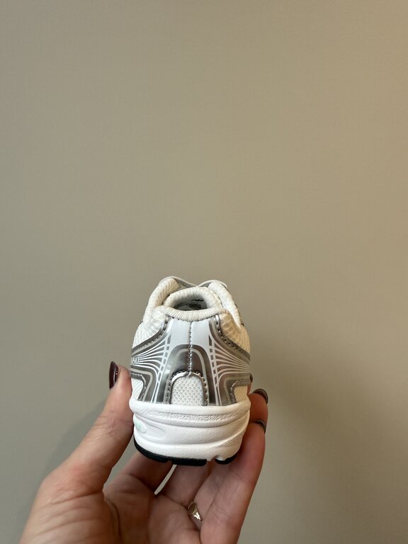 New Balance 740 toddler bungee lace // sillver metallic / deep end