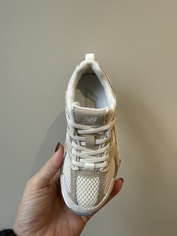 New Balance 530 kids bungee lace // linen / stoneware