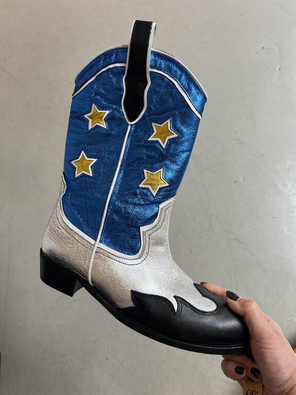 1. Maison Mangostan boots // 40