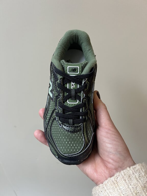 New Balance 740 kids // utility green/black