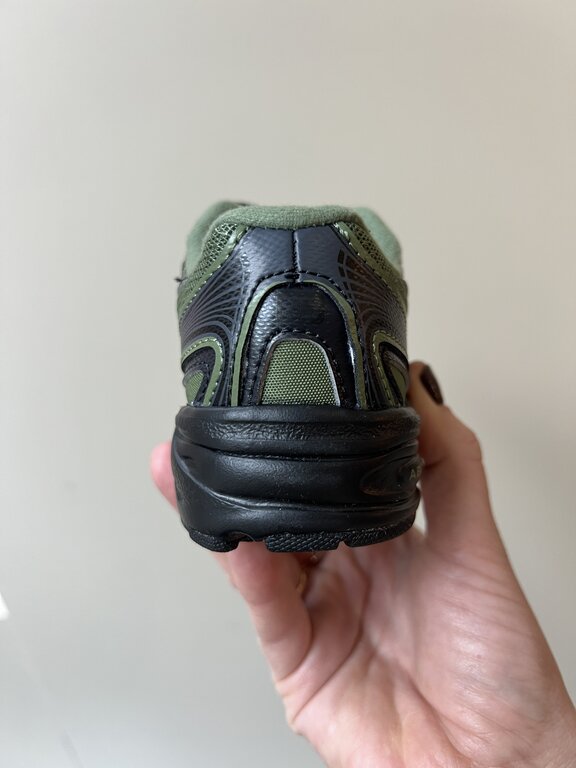 New Balance 740 kids // utility green/black