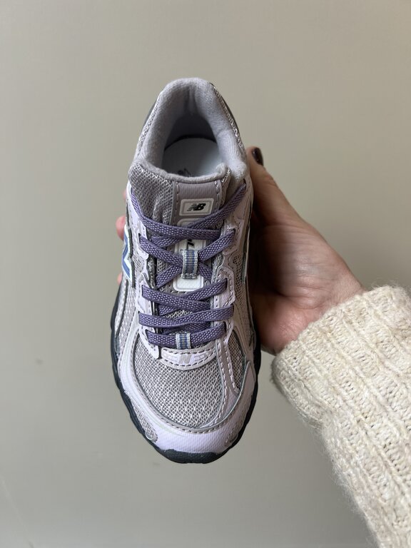 New Balance 740 kids // truffle salt/fairweather blu