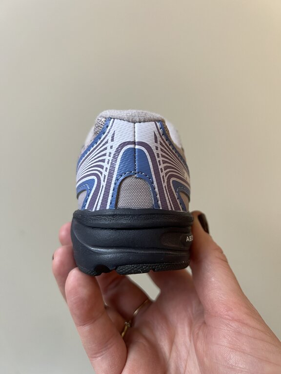 New Balance 740 toddler // truffle salt/fairweather blue