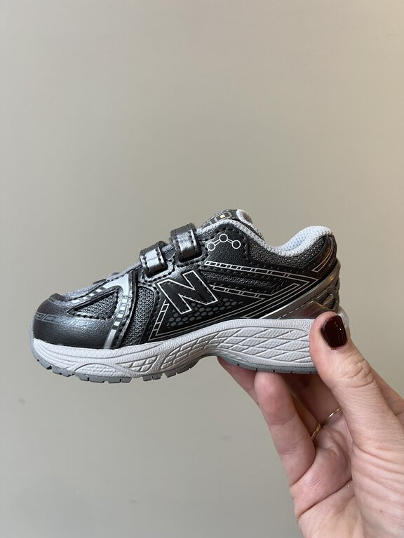 New Balance 1906 toddler // dark silver metallic