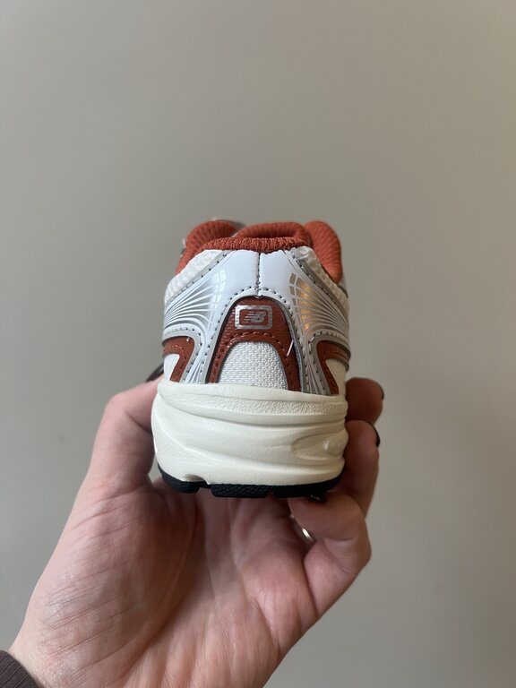 New Balance 740 kids bungee lace // silver metallic / cinnamon