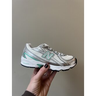 New Balance 740 kids bungee lace // silver metallic / deep end