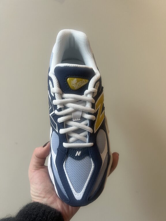 New Balance 9060 teens // vintage indigo/gold