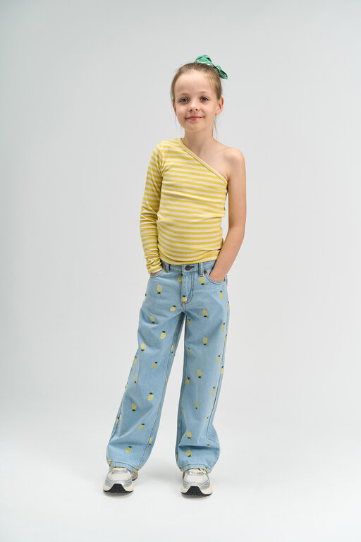 The New sia wide fit jeans // light blue denim EMB