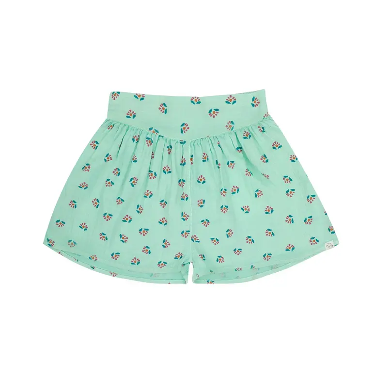 Jenest summer shorts // flower aop fresh green